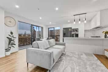 74D Jolson Road, Mount Wellington