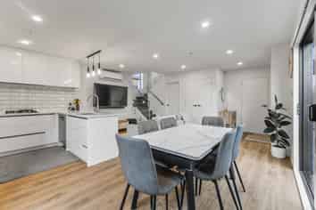 74D Jolson Road, Mount Wellington