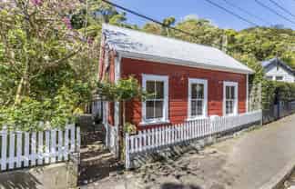 77 Holloway Road, Aro Valley