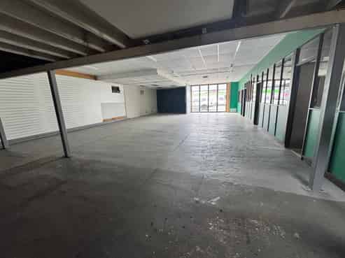 Onekawa showroom / workshop