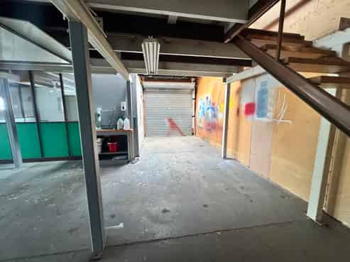 Onekawa showroom / workshop