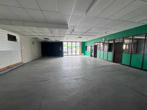 Onekawa showroom / workshop