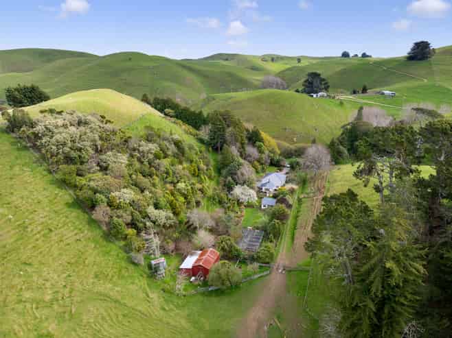 402 Kaka Amu Road, Rangitumau