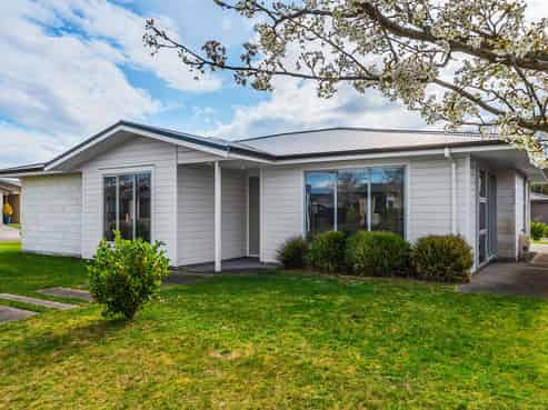 28 Bastille Court, Rangatira Park