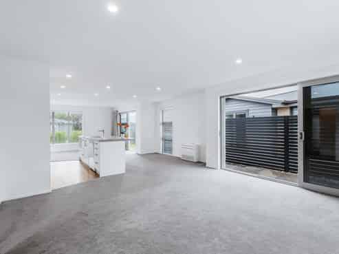 28 Bastille Court, Rangatira Park