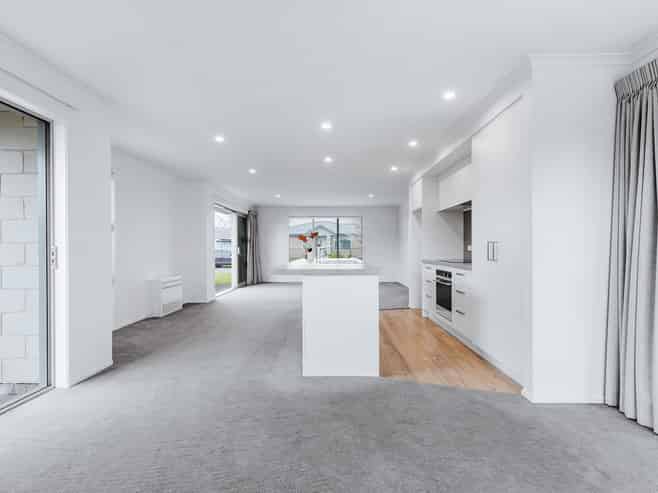 28 Bastille Court, Rangatira Park