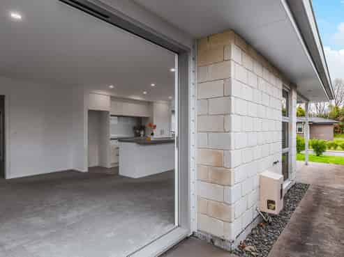 28 Bastille Court, Rangatira Park