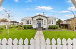17 Harris Street, Huntly