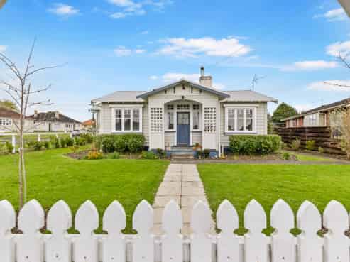 17 Harris Street, Huntly