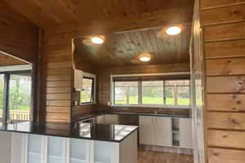 137 Simpson Road, Henderson Valley
