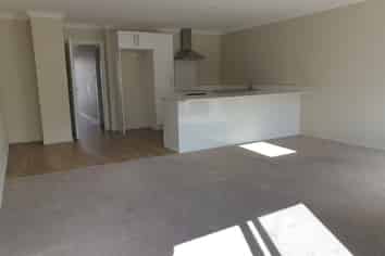 7/19 Collins Avenue, Tawa