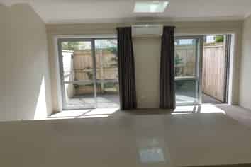 7/19 Collins Avenue, Tawa