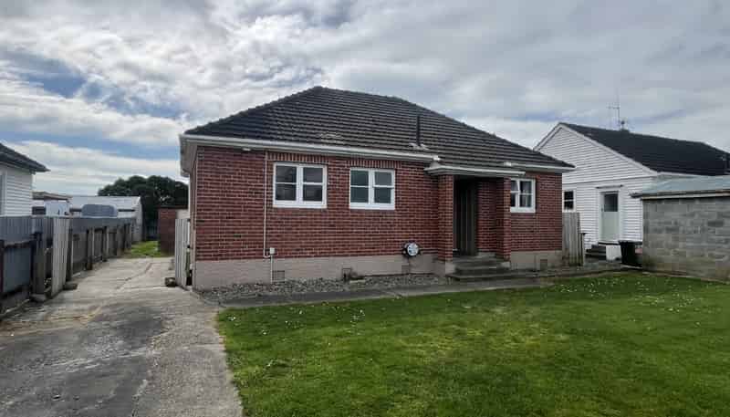 111 Rangiora Avenue, Roslyn