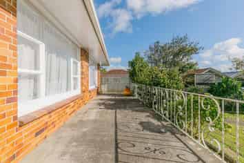 1 Fickling Avenue, Mount Roskill