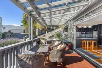 9 Kowhai Road, Napier Hill
