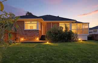 78 Divich Avenue, Te Atatu South