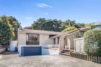 8 Deodar Place, Totara Heights