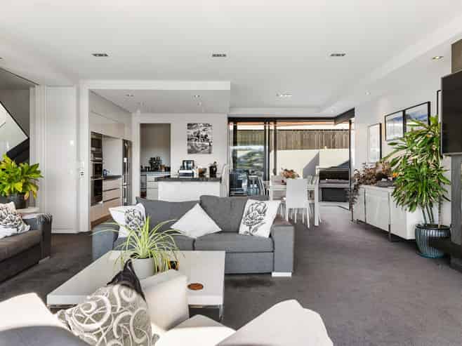 2/5 The Moorings, Taupo