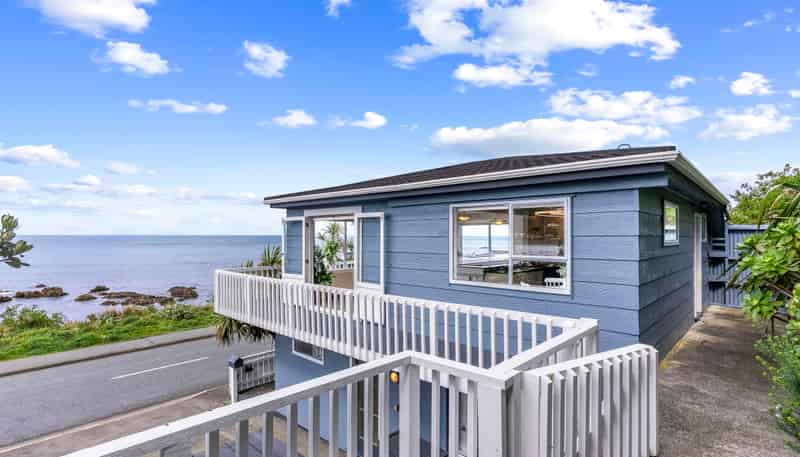 118 Owhiro Bay Parade, Owhiro Bay