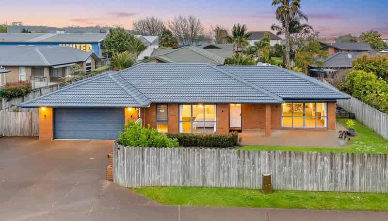62 Bob Charles Drive, Golflands