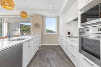 172 Landmark Terrace, Orewa