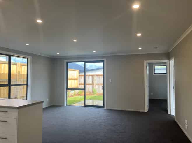 2/223 Baverstock Road, Nawton