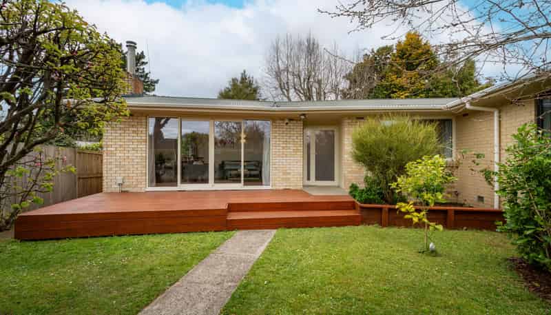 28 Barrie Crescent, Silverdale