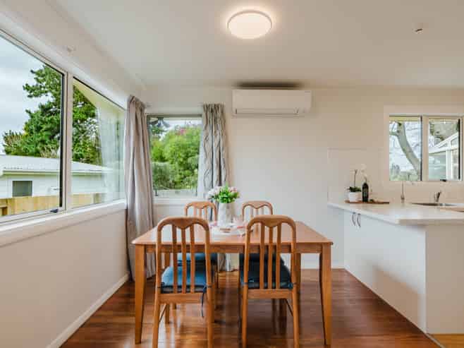 28 Barrie Crescent, Silverdale