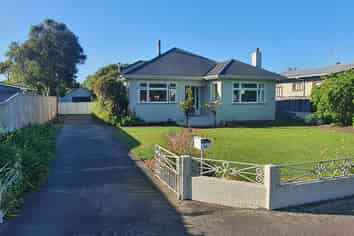 60 Margaret Street, Roslyn