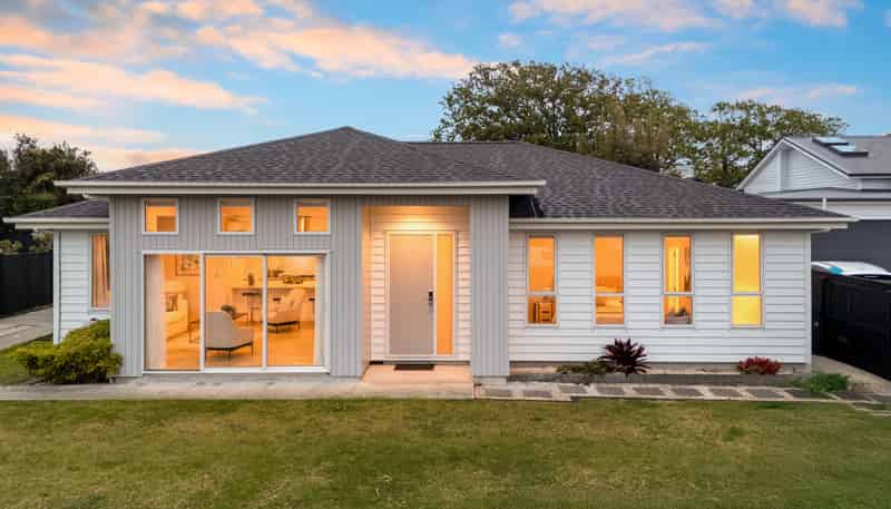 18 Raymond Grace Avenue, Huapai