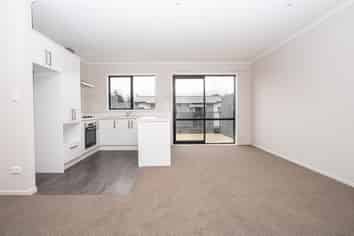 8/10 Charlemont Street, Whitiora