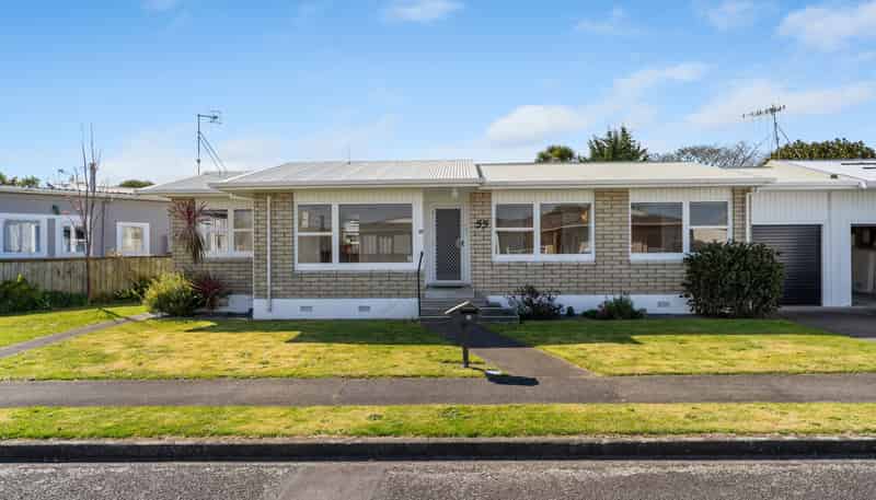 55 Karaka Crescent, Levin