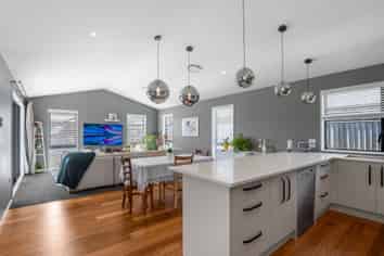 5 Feather Place, Rolleston