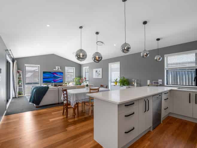 5 Feather Place, Rolleston