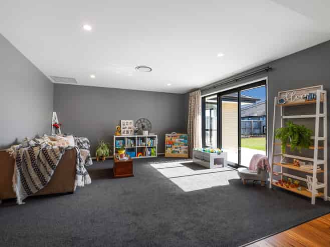5 Feather Place, Rolleston