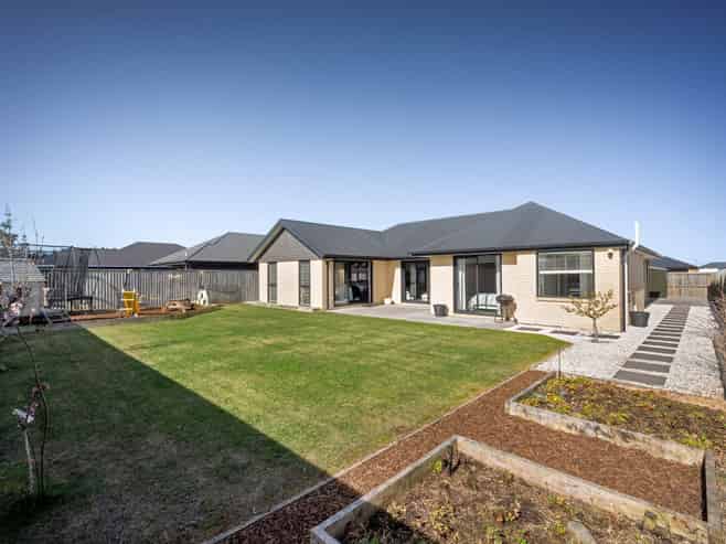 5 Feather Place, Rolleston