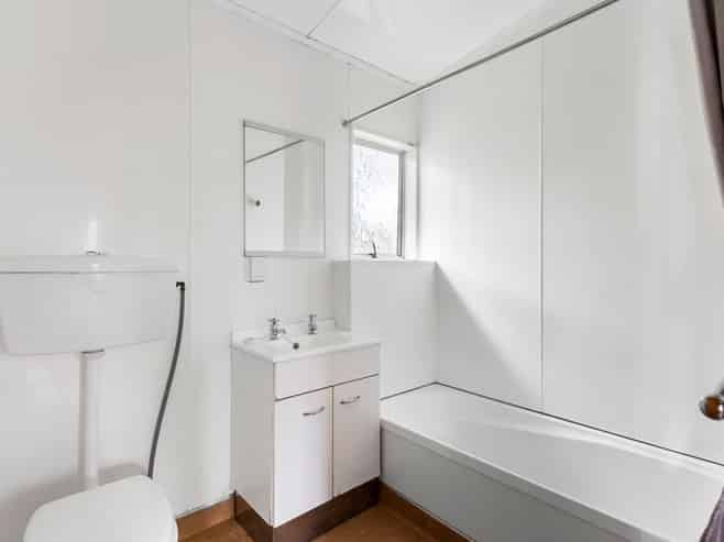 11 Poplar Road, Stanmore Bay