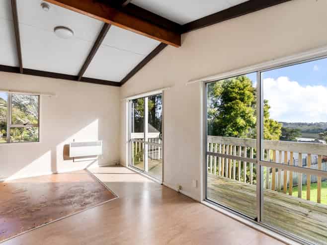 11 Poplar Road, Stanmore Bay