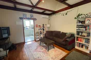 2/352 Mount Albert Road, Mount Roskill
