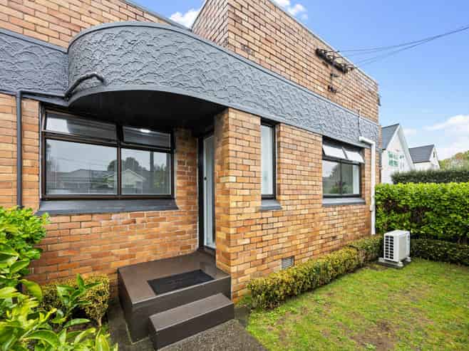 4B Momona Road, Greenlane