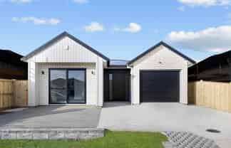 10 Bannockburn Road, Papakura