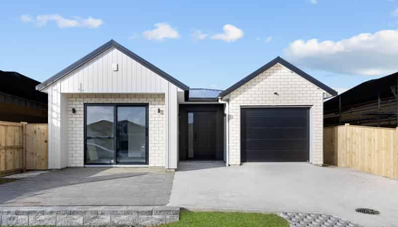 10 Bannockburn Road, Papakura