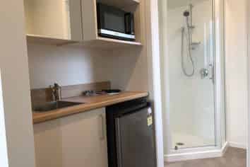 6/4 Rm B Hammond Street, Hamilton Central