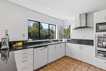 57A Yellowstone Crescent, Burwood