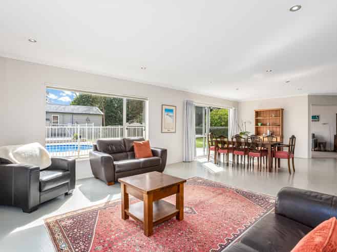 41-43 Greenaway Road, Waikanae