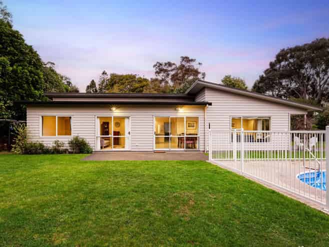 41-43 Greenaway Road, Waikanae
