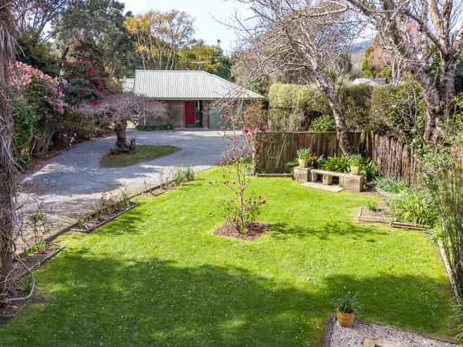 243 Te Moana Road, Waikanae