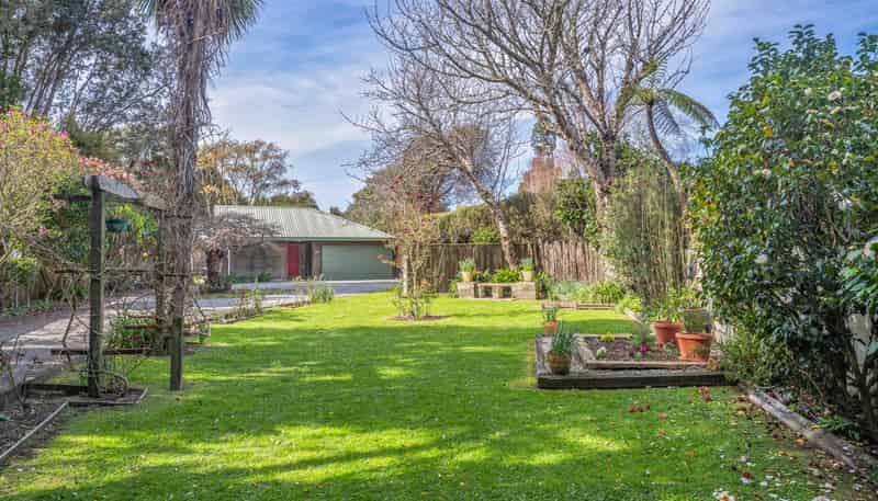 243 Te Moana Road, Waikanae
