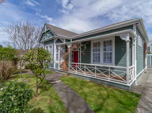 34 Mcdonald Street, Napier South