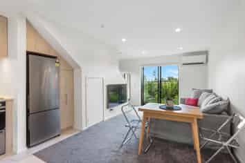 7/87 Taikata Road, Te Atatu Peninsula